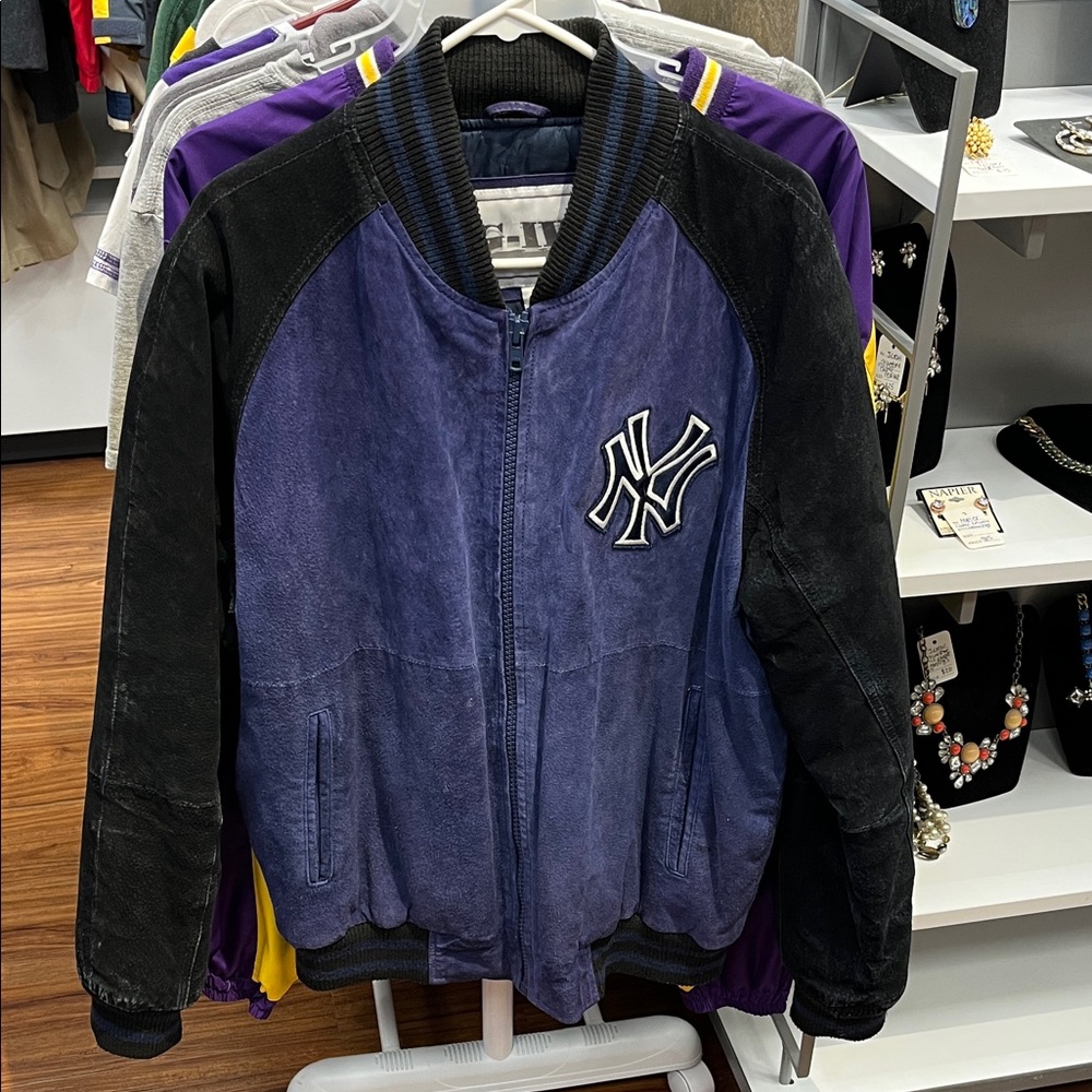 Vintage New York Yankees Suede Bomber Jacket - Navy & Black - Unbranded